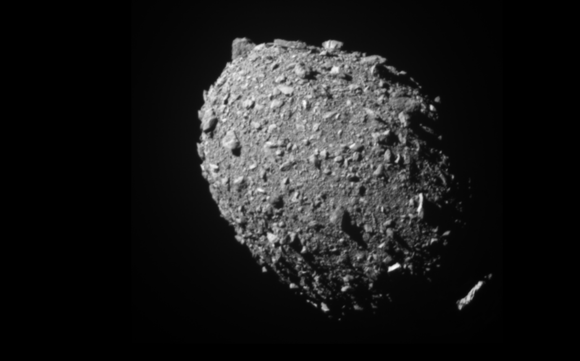 DART approaching asteroid Dimorphos